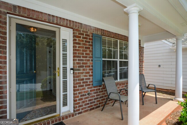 Foto del edificio - 4511 Ravenwood Pl
