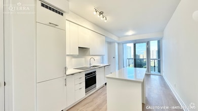 Building Photo - 30 Elm Dr W