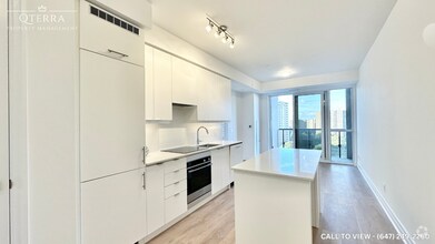 Building Photo - 30 Elm Dr W