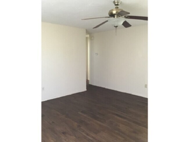 Foto del edificio - 2312 NW 30th St