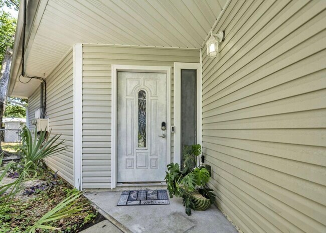 Foto del edificio - 321 Woodham Ct