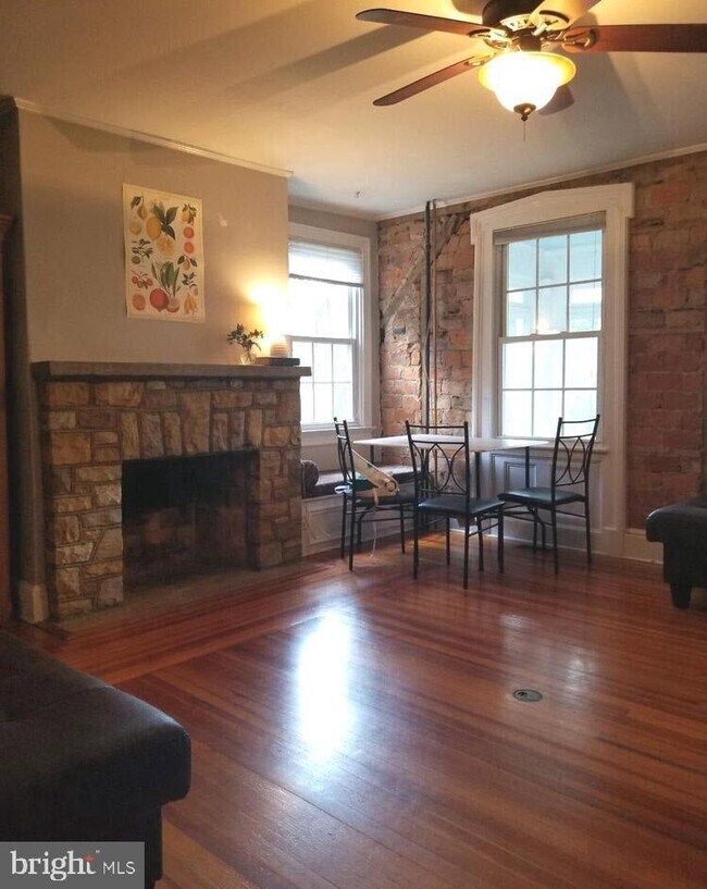 Foto del edificio - 33 Maple St