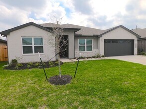 Building Photo - 1119 Hyde Lk Ln