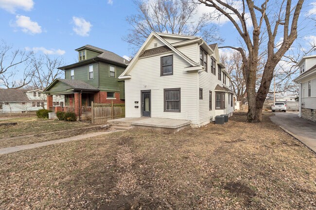 Building Photo - 4121 Holly St