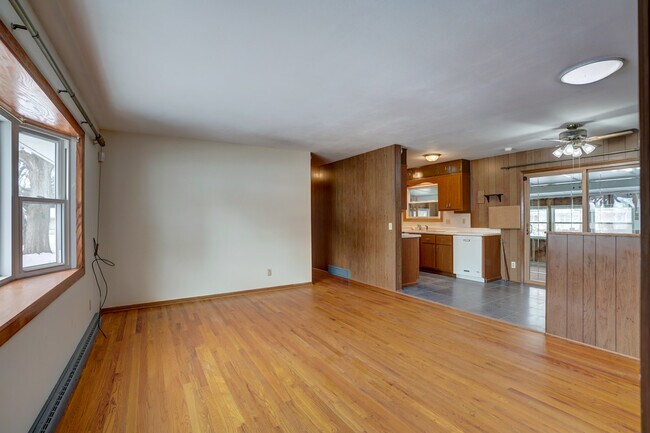 Building Photo - 6018 Malabar Ln