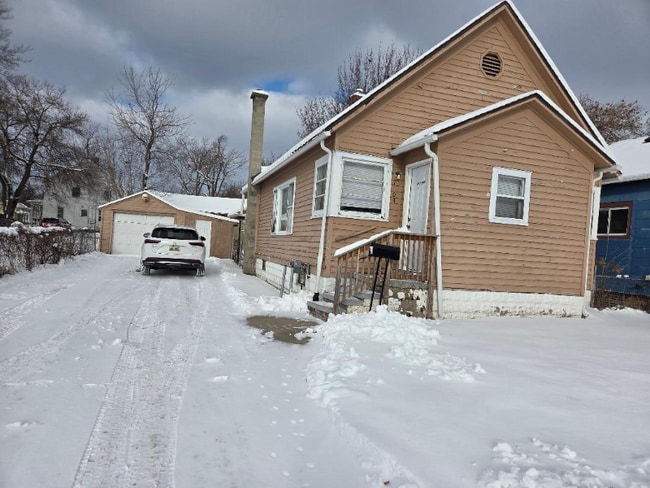 Building Photo - 1009 N Webster St