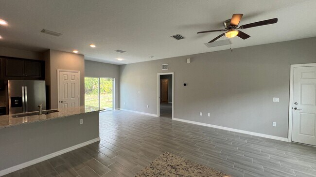 Foto del edificio - FANTASTIC 3 BD/2BA Home in Beautiful Palm ...