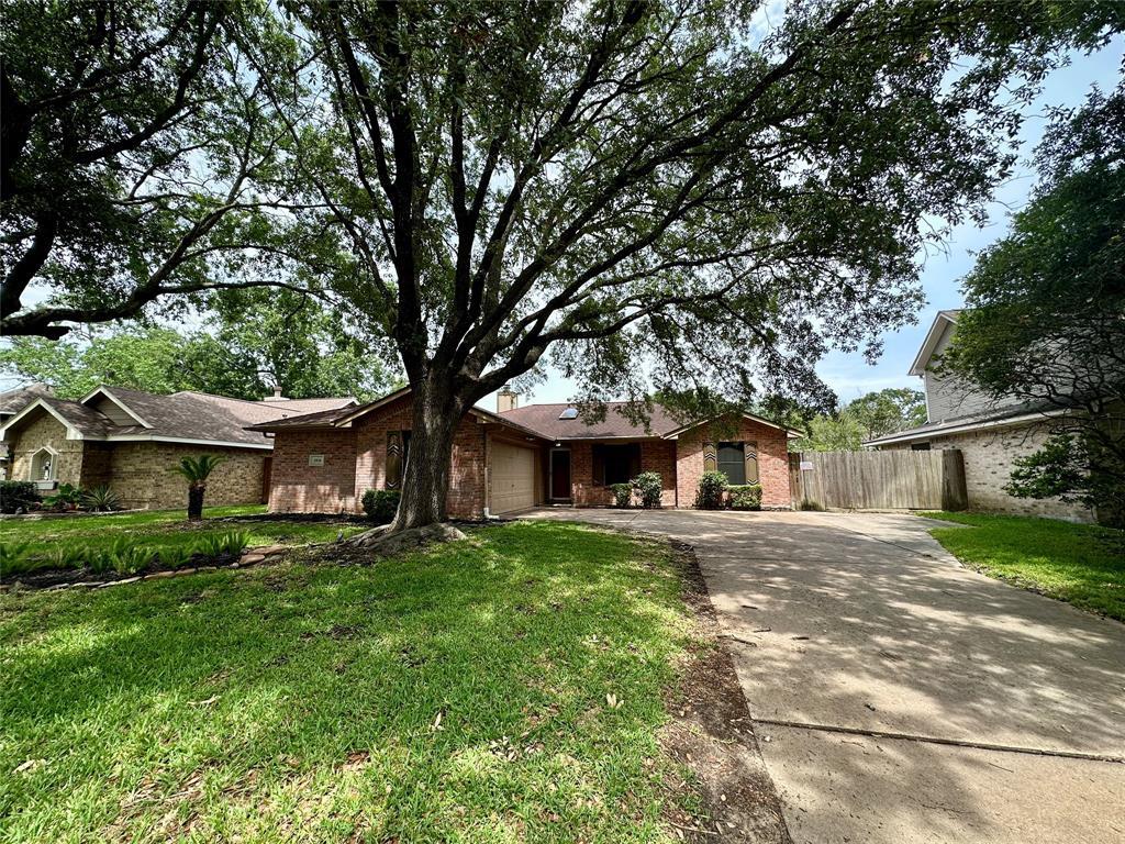 Foto principal - 11614 Easterling Dr