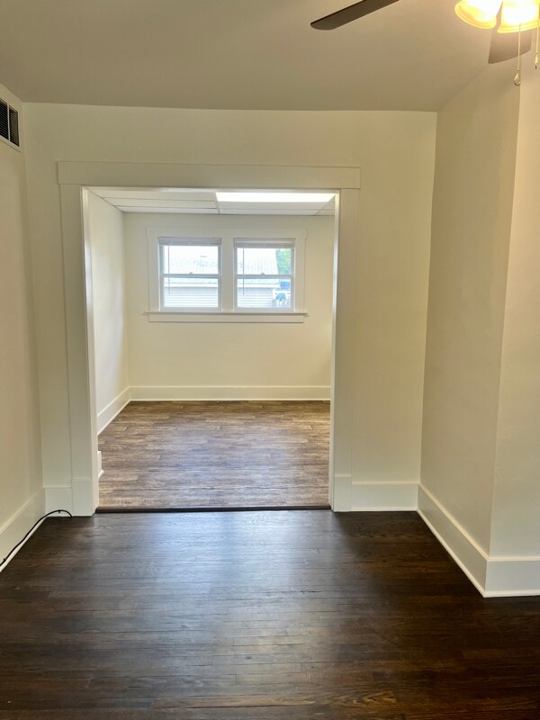Foto del edificio - 116 N Walnut St