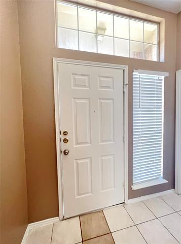 Building Photo - 801 Parker Dr