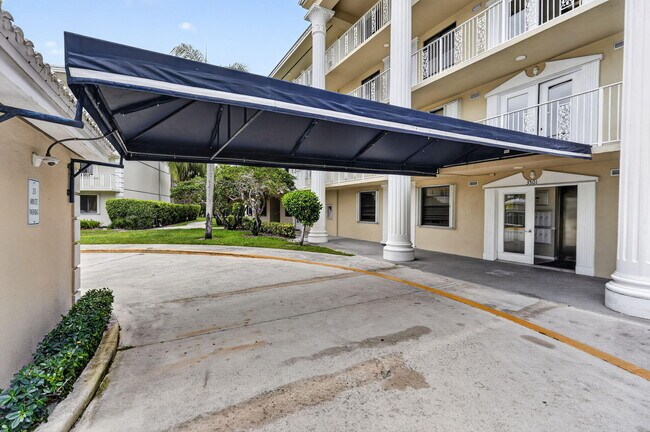 Foto del edificio - 3501 Village Blvd