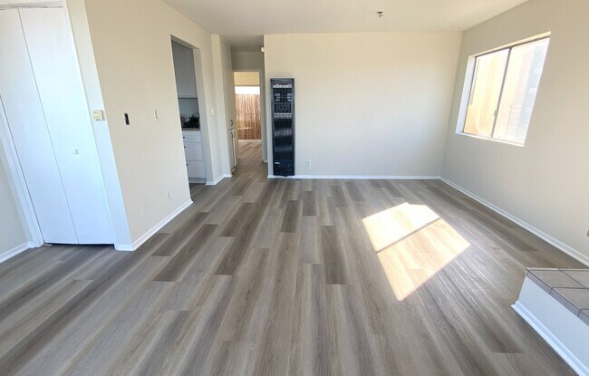 Building Photo - 4416 Highland Ave