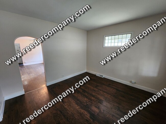 Foto del edificio - 2 Bedroom / 1 Bathroom Home