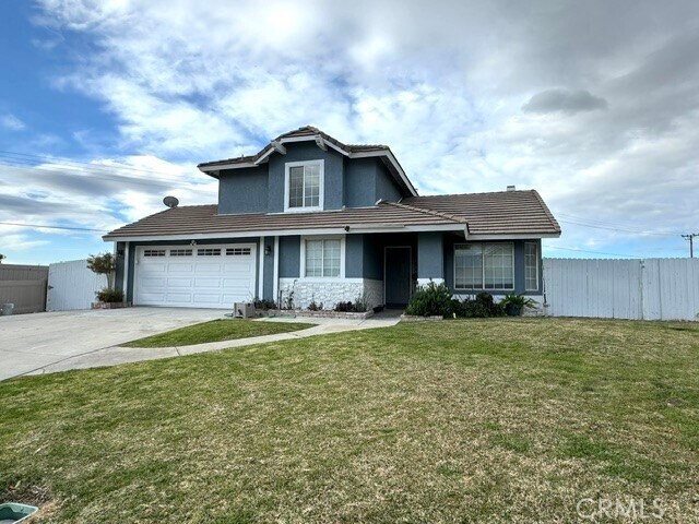 Foto principal - 1779 W Summit Ave