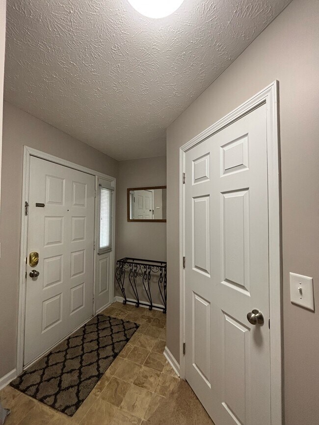 Foto del edificio - 1006 Brookhollow Dr