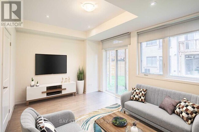 Photo du bâtiment - 219 Huguenot Rd