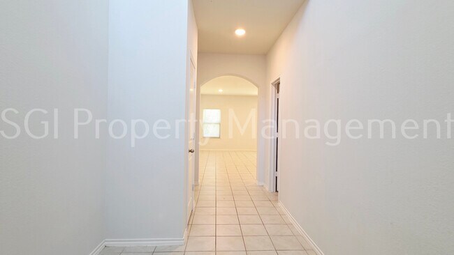 Foto del edificio - 1212 Bronze Ln