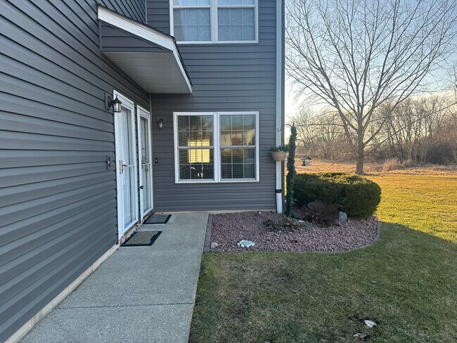 Foto del edificio - 6413 Oak Crest Ln