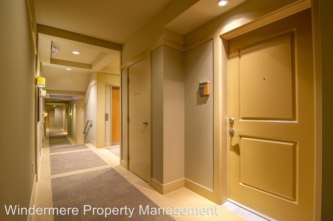 Building Photo - 1 br, 1 bath House - 51 Pine St #201