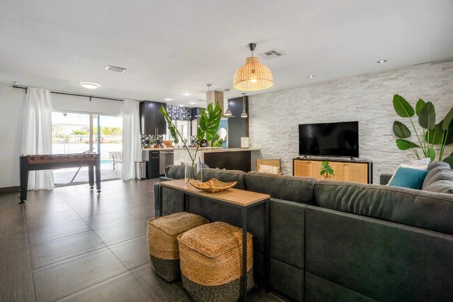 Foto del edificio - 5316 Johnson St
