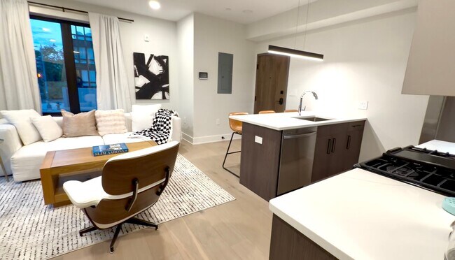 Foto del edificio - 3934 14th St NW