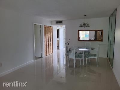 Foto del edificio - 9091 Lime Bay Blvd