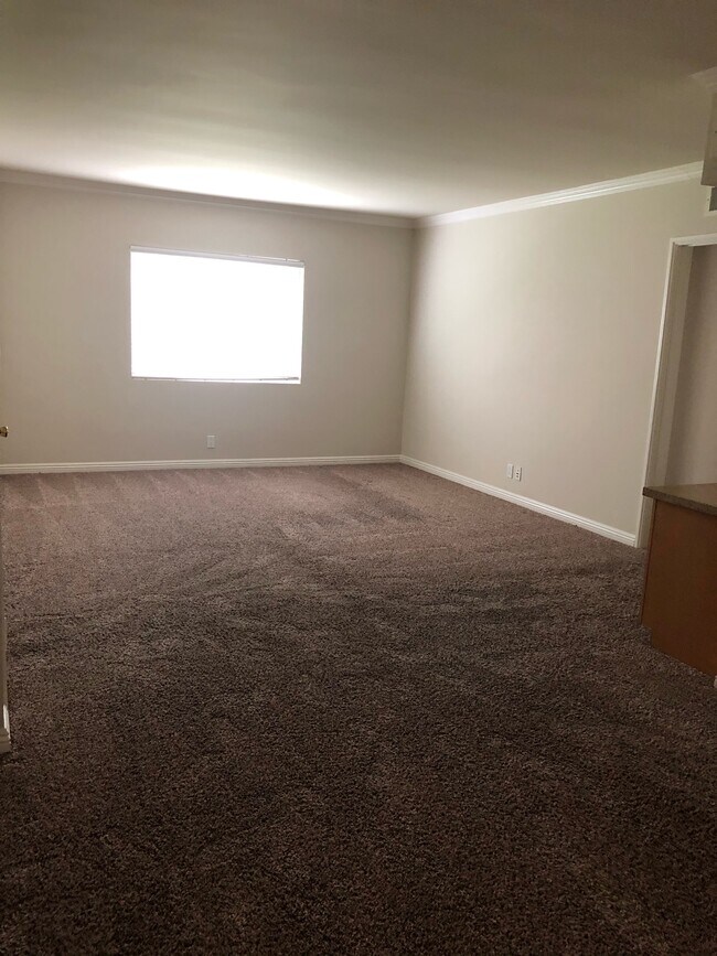 Foto del edificio - 243 W Alameda Ave