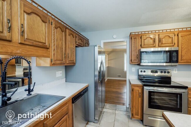 Foto del edificio - 3 br, 2 bath House - 4600 Cod Dr UNIT