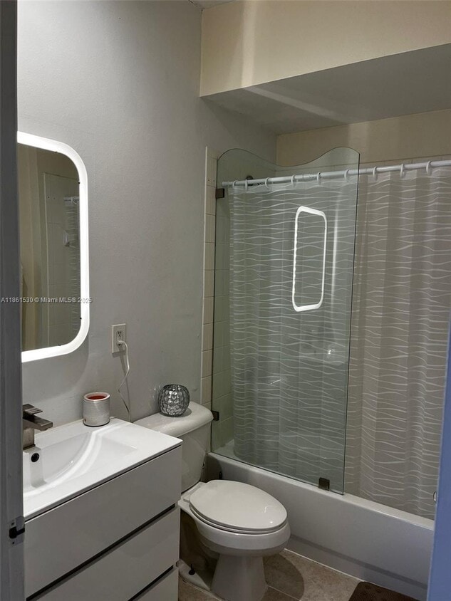 Foto principal - 19353 SW 60th Ct