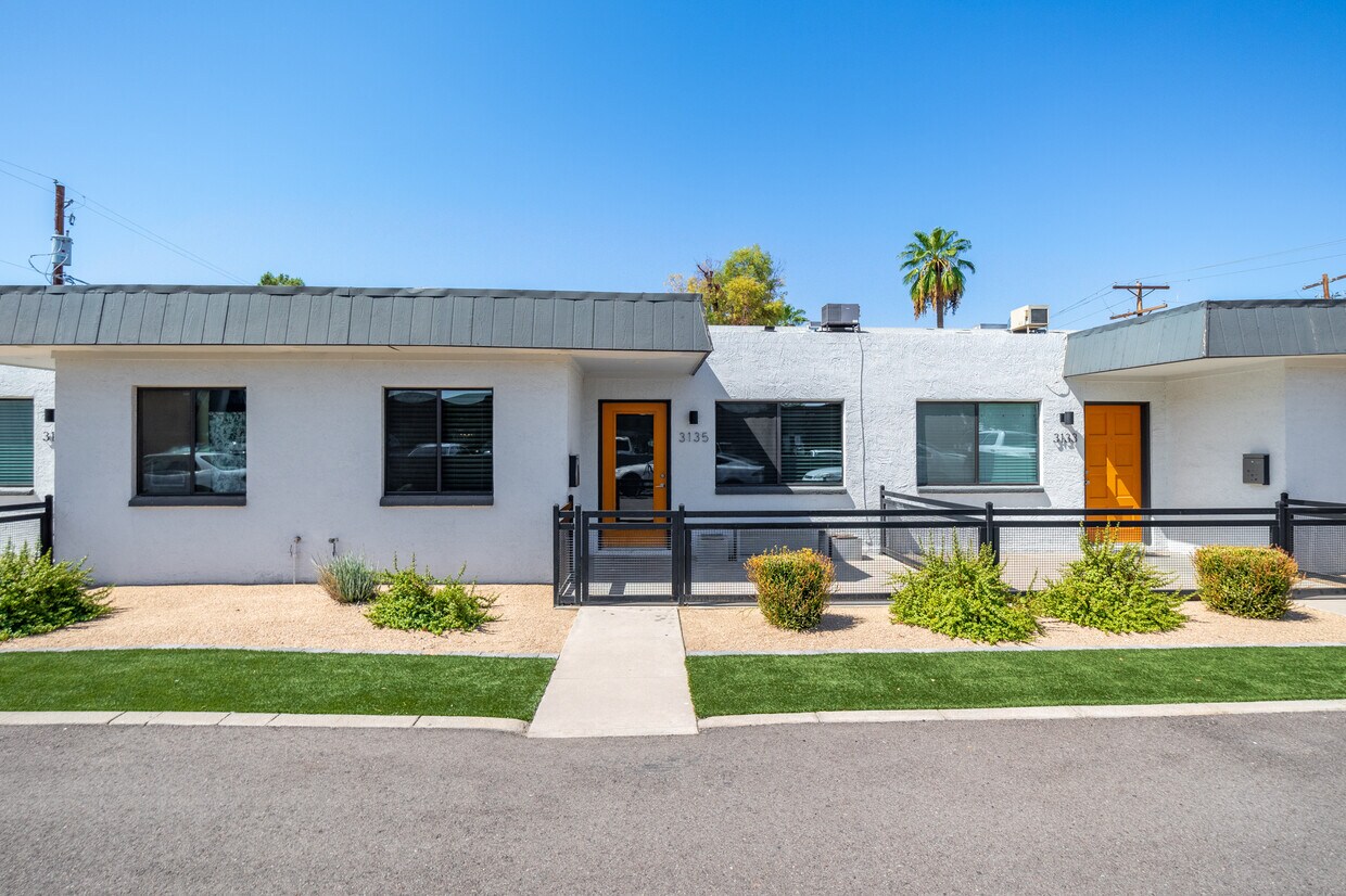 Foto principal - 3131 E Fairmount Ave