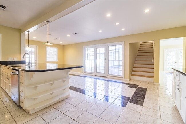 Building Photo - 12914 Tosca Ln