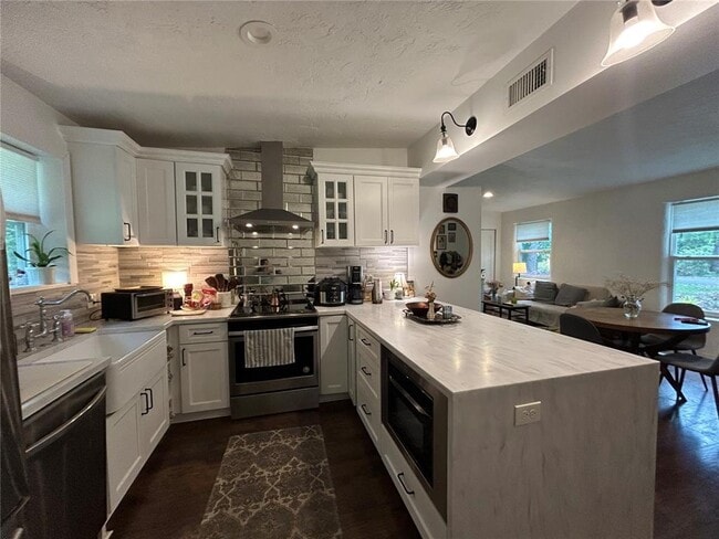 Foto del edificio - 816 NE 9th Ave