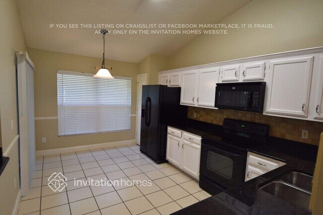 Foto del edificio - 412 Country Wood Cir