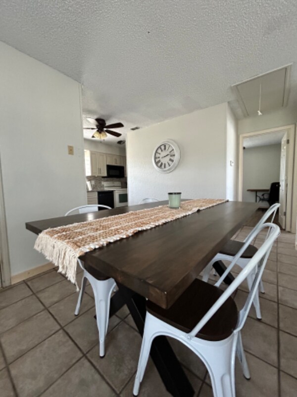 Foto del edificio - 187 Oak Park Rd