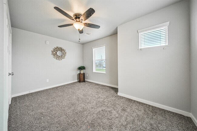 Foto del edificio - 21155 Gosling Rd