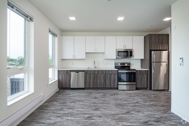 STUDIO, 1 BA - 475 SF - Eastsider Apartments