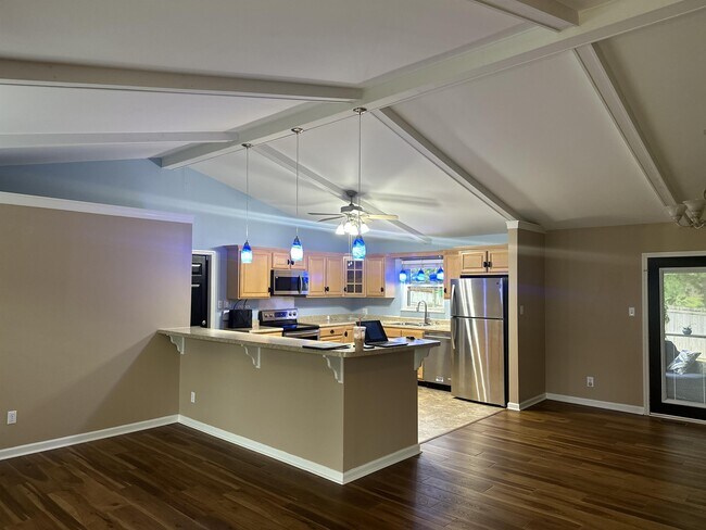 Foto del edificio - 600 Gulfwood Rd