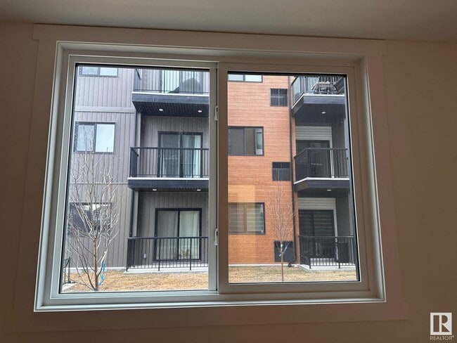Building Photo - 9227 228 St NW