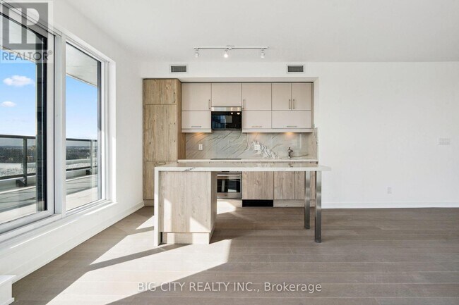 Photo du bâtiment - 8119 Birchmount Rd