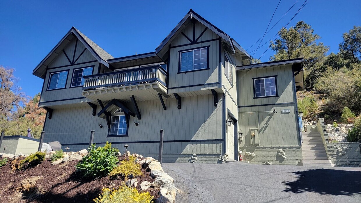 Foto principal - 2012 Woodland Dr