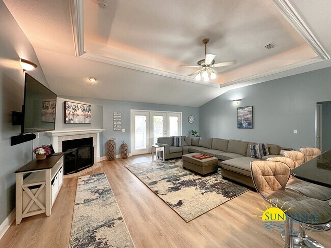 Building Photo - Furnished Bridgeport Colony Home in Gated ...