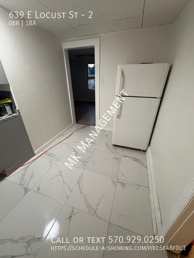 Building Photo - 639 E Locust St