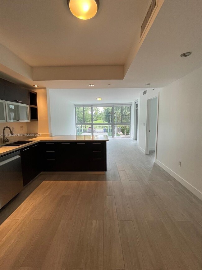 Foto del edificio - 2025 Meridian Ave