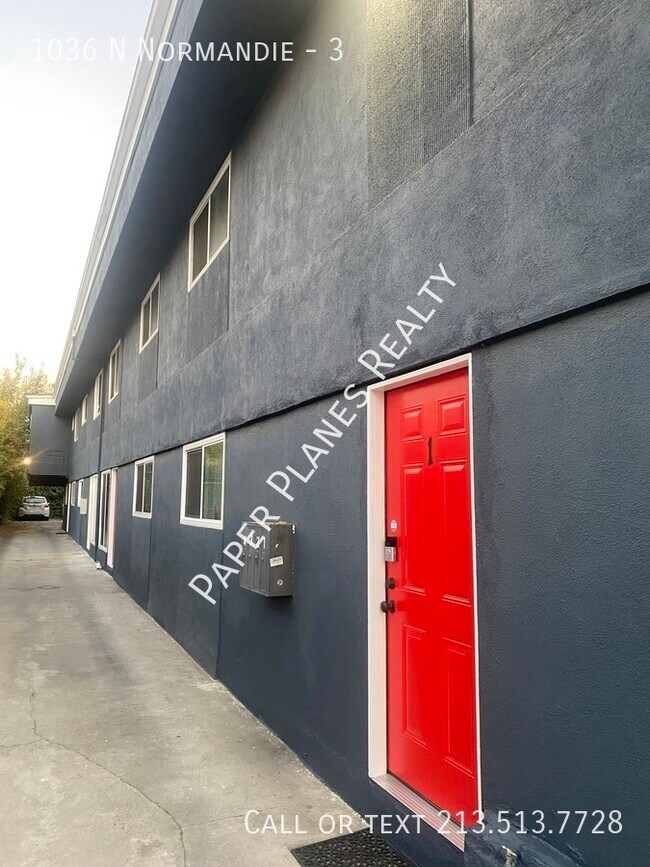 Foto del edificio - Townhouse in East Hollywood