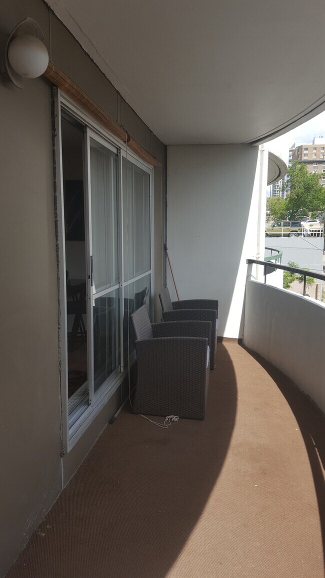 Photo du bâtiment - 9725 106 St NW