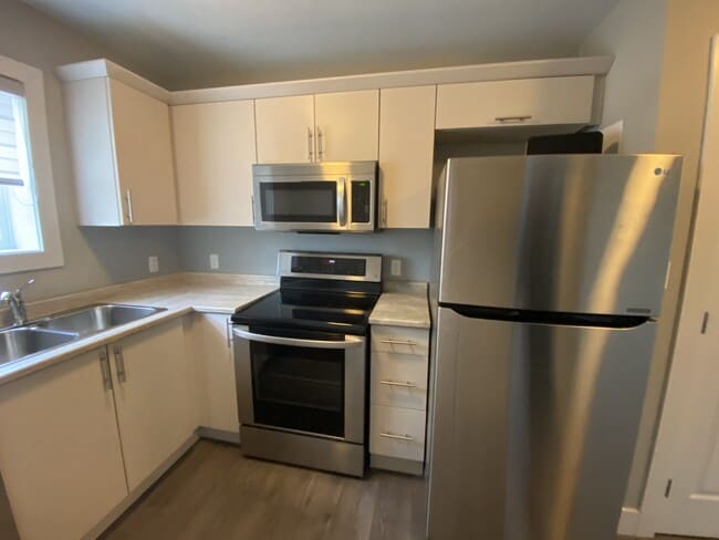 Building Photo - 4 Mitchell St