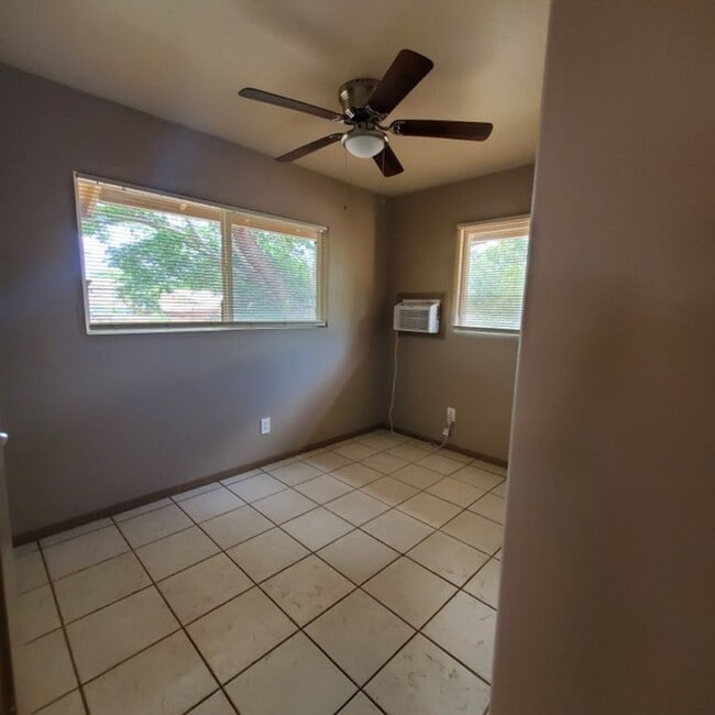 Building Photo - 443 Kinaole Cir