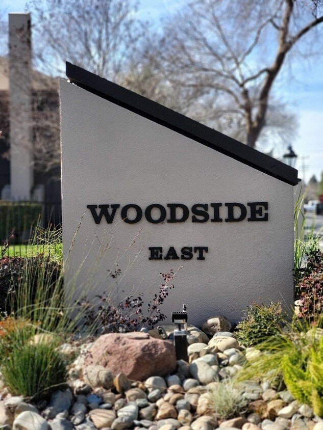 Primary Photo - Beautiful New Renovated 1 bedroom Townhous...