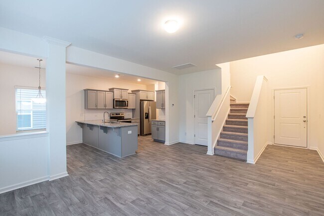 Foto del edificio - BEAUTIFUL 3 Bedroom in Midland Available M...