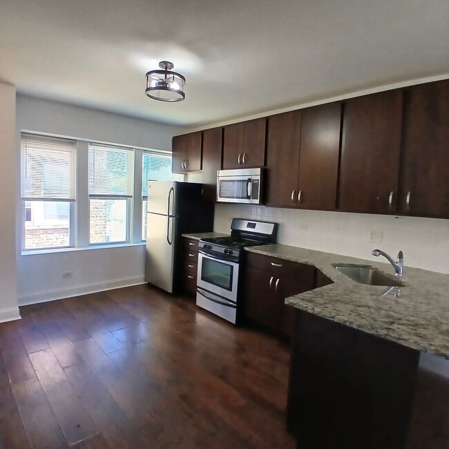 Building Photo - 4876 W Armitage Ave